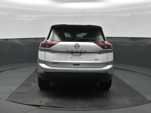 Used 2025 Nissan Rogue SV AWD/4WD image 7