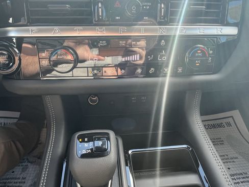 New 2026 Nissan Pathfinder Platinum AWD/4WD image 20