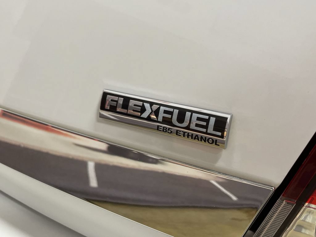 Used 2010 Chevrolet Impala LT w/ Luxury Edition Package FWD image 29