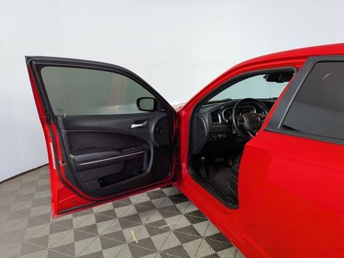Used 2018 Dodge Charger GT image 12