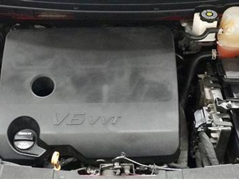 Used 2019 Chevrolet Traverse LT image 33