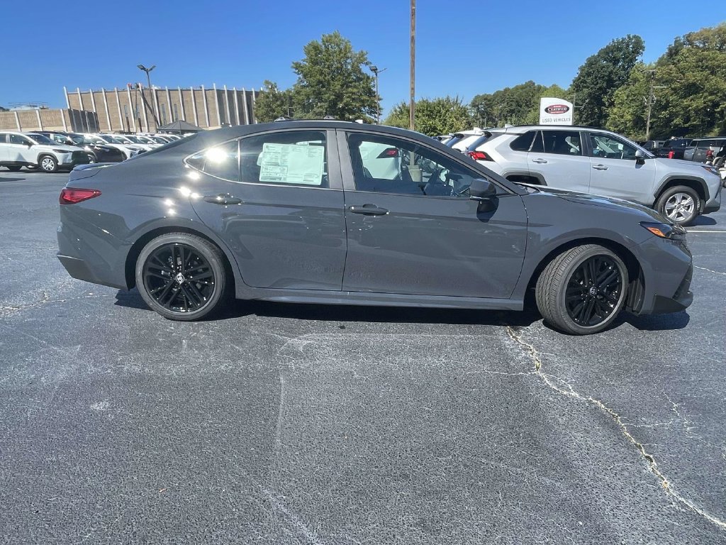 New 2026 Toyota Camry SE w/ Convenience Package FWD image 2