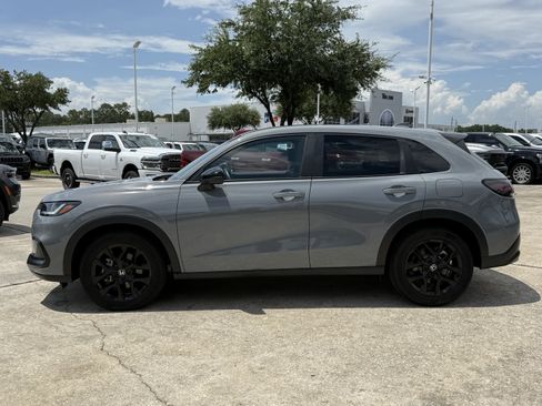 Used 2025 Honda HR-V Sport image 9