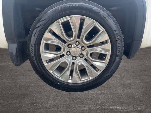 Used 2022 GMC Sierra 1500 Denali w/ Denali Premium Package image 35