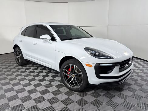 Used 2026 Porsche Macan S AWD/4WD image 7