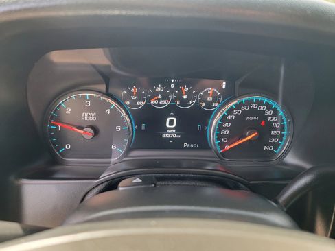 Used 2019 Chevrolet Suburban Premier image 24