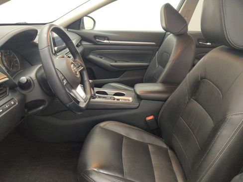 Used 2019 Nissan Altima 2.5 Platinum FWD image 17