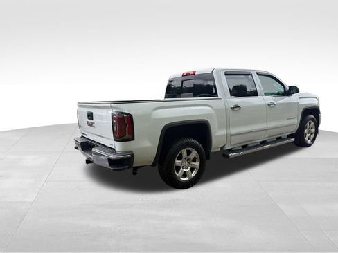 Used 2018 GMC Sierra 1500 SLT w/ SLT Preferred Package AWD/4WD image 3