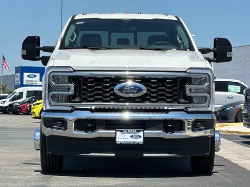 New 2026 Ford F350 Lariat w/ Lariat Ultimate Package AWD/4WD image 8