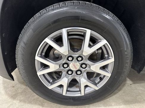 Used 2020 GMC Acadia SLT w/ LPO, Floor Liner Package FWD image 33