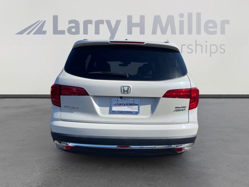 Used 2018 Honda Pilot Touring image 4