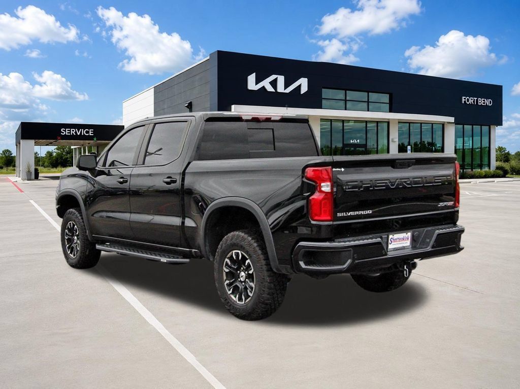 Used 2025 Chevrolet Silverado 1500 ZR2 w/ Technology Package AWD/4WD image 7