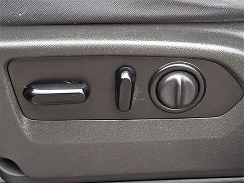 Used 2021 Chevrolet Silverado 1500 LT Trail Boss w/ Convenience Package II image 26