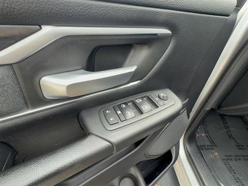 Used 2021 RAM 1500 Big Horn AWD/4WD image 8