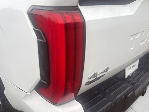 Used 2023 Toyota Tundra SR5 w/ SR5 Premium Package AWD/4WD image 28