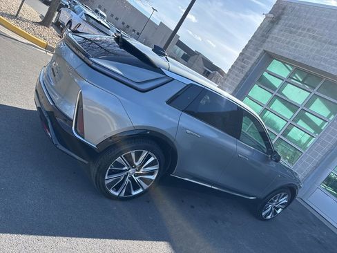 Used 2024 Cadillac Lyriq Luxury w/ LPO, Floor Liner Package image 6