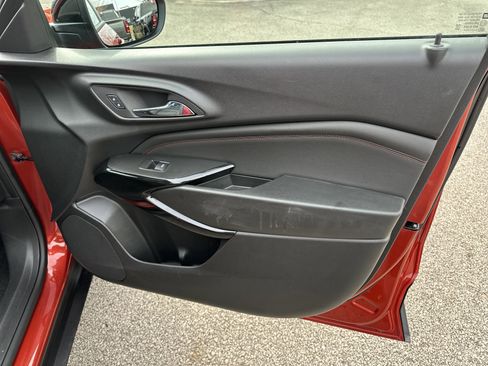 Used 2024 Chevrolet Trax RS w/ Sunroof Package image 14