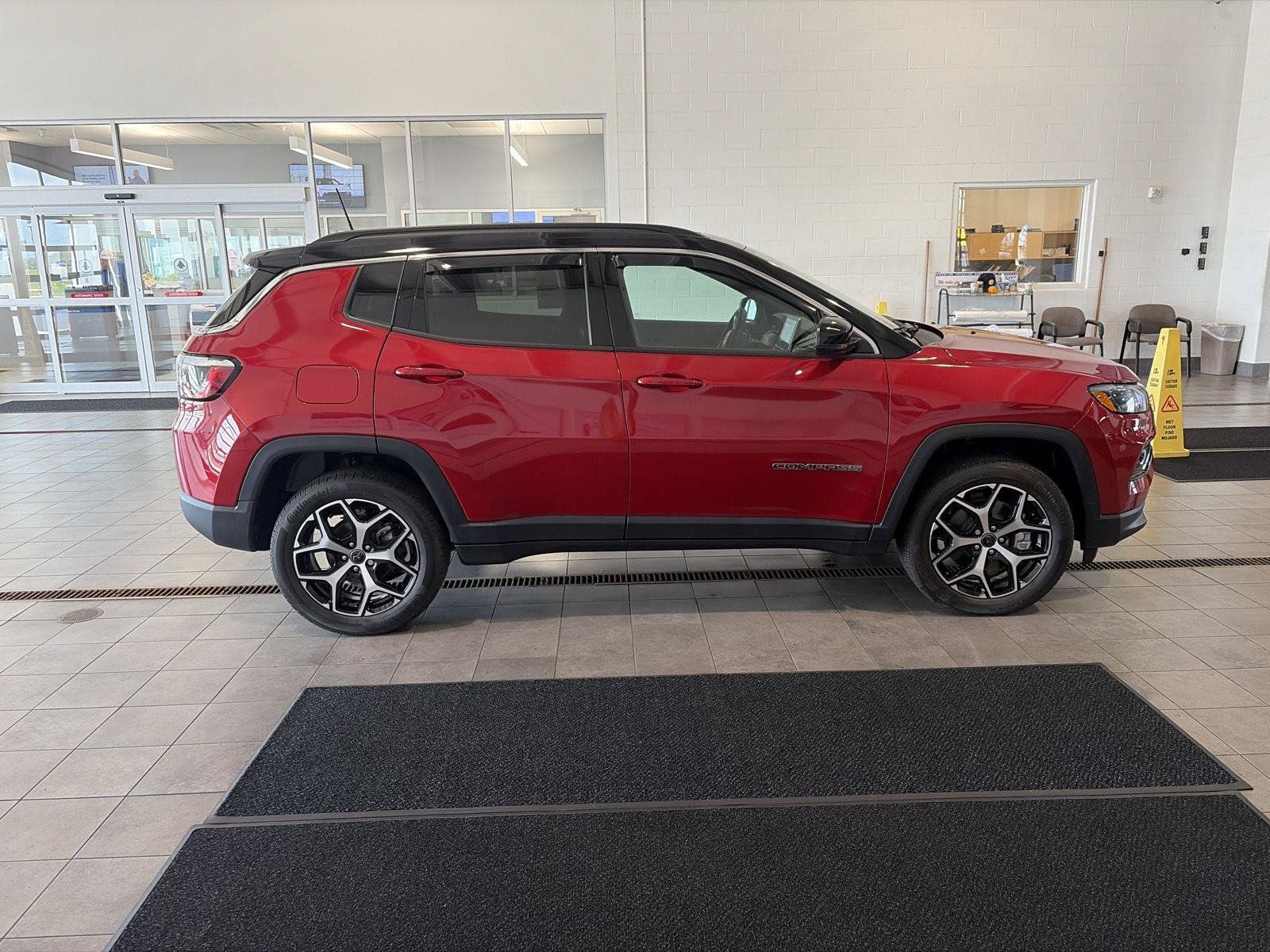 Used 2026 Jeep Compass Limited w/ Sun, Sound & Navigation Group AWD/4WD image 2