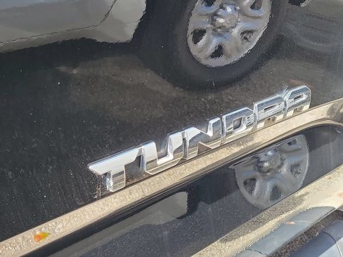 Used 2023 Toyota Tundra SR5 w/ SR5 Premium Package AWD/4WD image 10