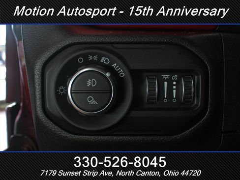 Used 2022 Jeep Gladiator Rubicon w/ Cold Weather Group image 17