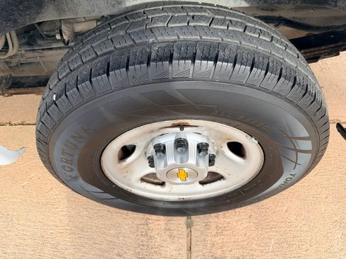 Used 2015 Chevrolet Express 2500 LT w/ LT Preferred Equipment Group image 17