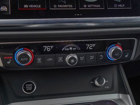 Certified 2025 Audi Q3 2.0T Premium w/ Convenience Package image 16