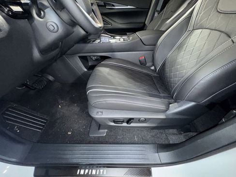 Certified 2025 INFINITI QX60 Autograph w/ Cargo Package image 16