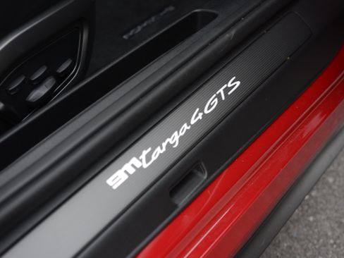 Certified 2024 Porsche 911 Targa 4 GTS AWD/4WD image 27