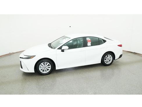 New 2026 Toyota Camry LE image 2