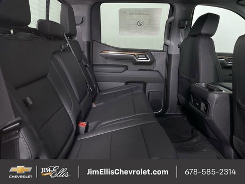 Used 2024 Chevrolet Silverado 1500 LT Trail Boss w/ LT Trail Boss Premium Package image 28