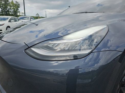 Used 2023 Tesla Model Y AWD image 33