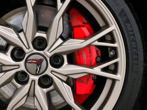 Used 2024 Chevrolet Corvette Stingray Preferred Conv w/ Z51 Performance Package image 43