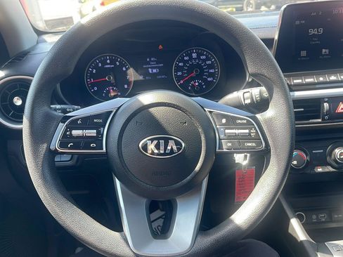 Used 2020 Kia Forte LXS FWD image 16