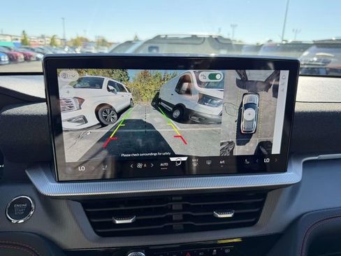 Used 2025 Ford Explorer ST-Line image 30