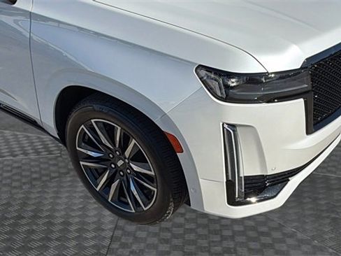 Used 2024 Cadillac Escalade Sport w/ Touring Package image 10