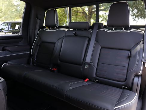 Used 2026 GMC Sierra 2500 AT4X w/ LPO, Black Badging Package AWD/4WD image 10