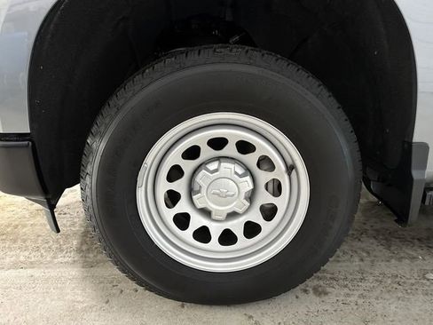 Used 2025 Chevrolet Silverado 1500 W/T w/ WT Value Package image 30