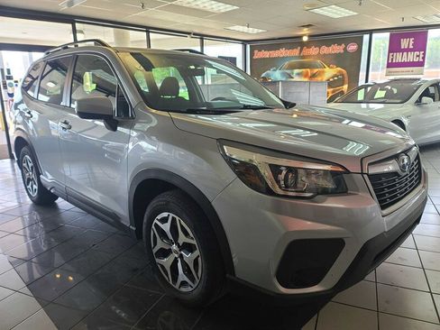 Used 2020 Subaru Forester Premium image 4