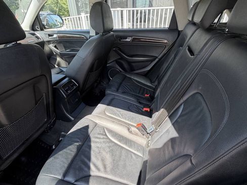Used 2016 Audi Q5 2.0T Premium Plus w/ Technology Package AWD/4WD image 19