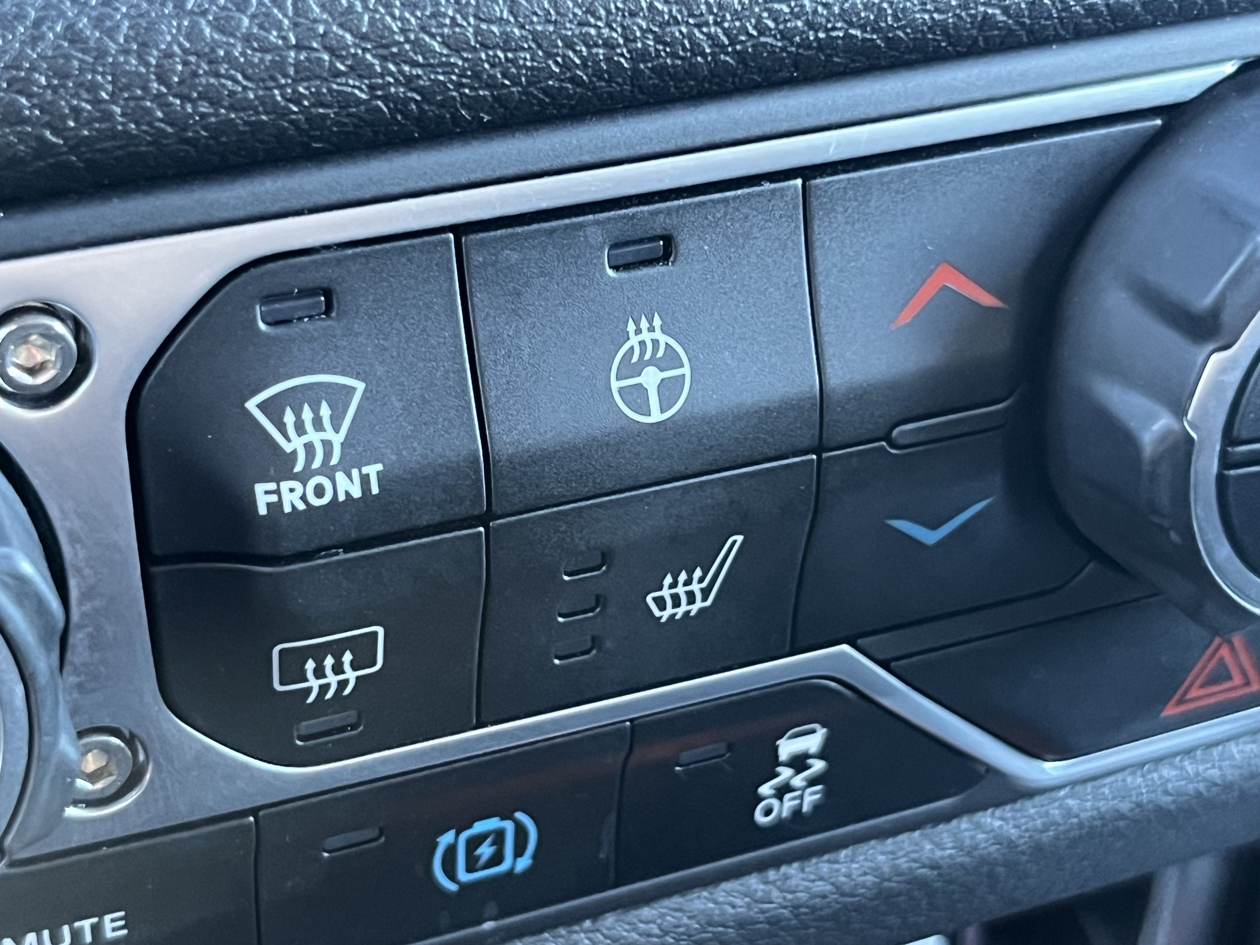 Used 2024 Jeep Wrangler Unlimited AWD/4WD image 30