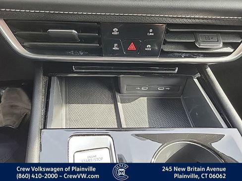 Certified 2024 Volkswagen Atlas SE image 34