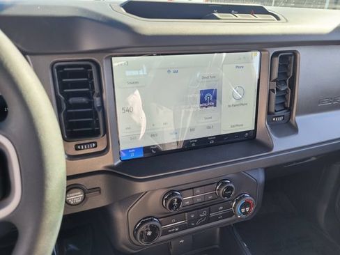New 2025 Ford Bronco 2-Door AWD/4WD image 40