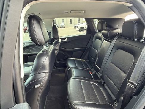 Certified 2022 Ford Escape Titanium FWD image 33