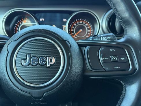 Used 2021 Jeep Wrangler Unlimited Sport image 26