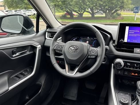 Used 2024 Toyota RAV4 XLE w/ Weather Package AWD/4WD image 32