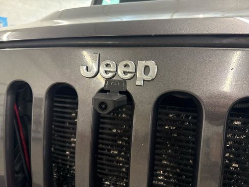 Used 2017 Jeep Wrangler Unlimited Rubicon image 64