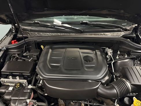 Used 2020 Jeep Grand Cherokee Laredo AWD/4WD image 27