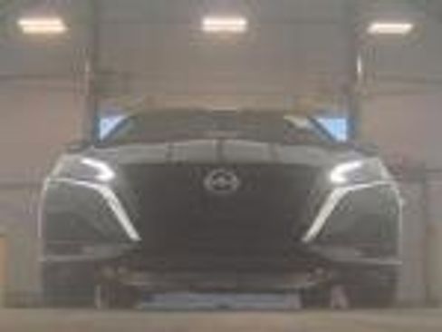 Used 2024 Nissan Altima 2.5 SV image 5