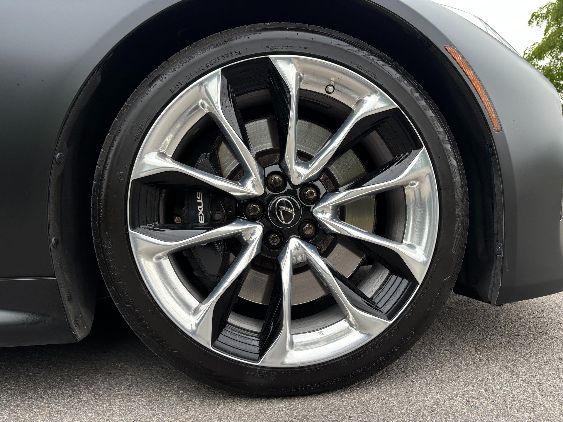 Used 2018 Lexus LC 500 Coupe w/ Sport Package RWD image 48