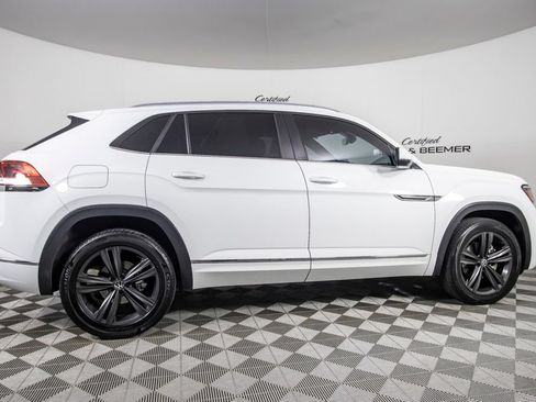 Used 2021 Volkswagen Atlas Cross Sport SE FWD image 10